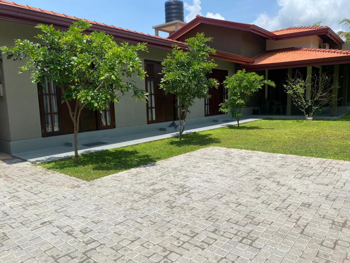 Negombo 146 Homestay エクステリア 写真